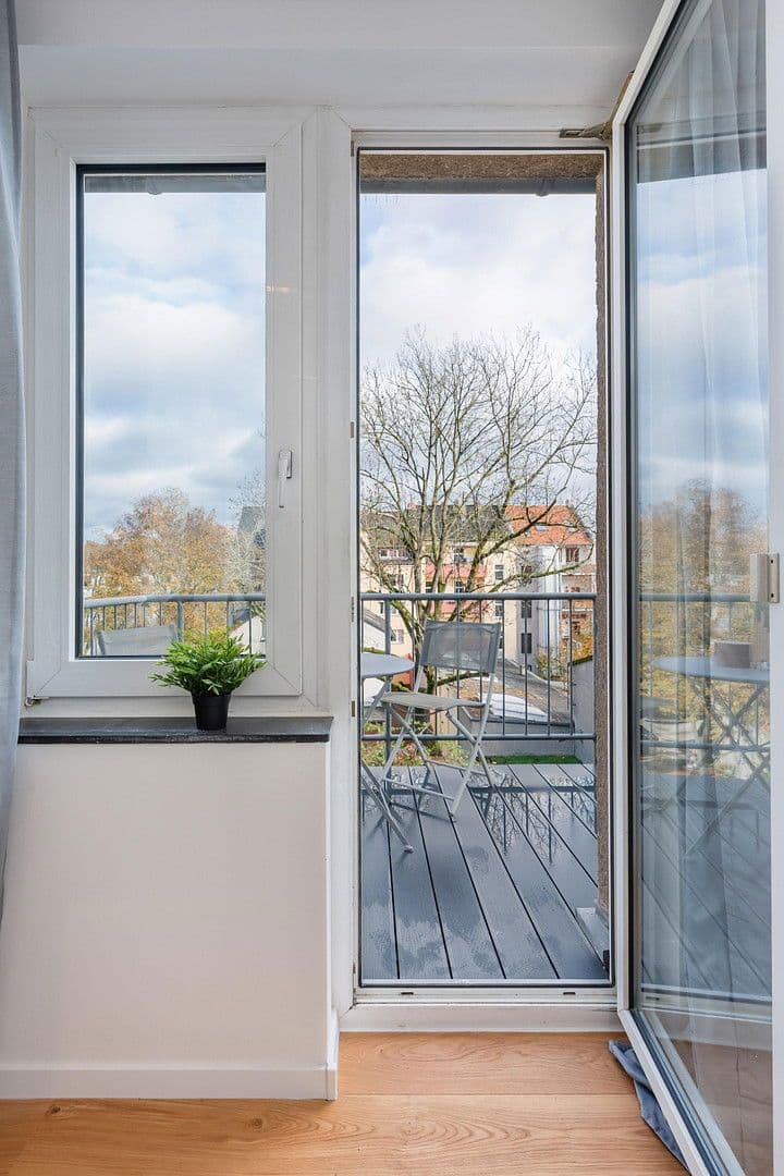 Prodej bytu 3+1 55 m², Köln, Severní Porýní-Vestfálsko Prodej bytu 3+1 55 m², Köln, Severní Porýní-Vestfálsko