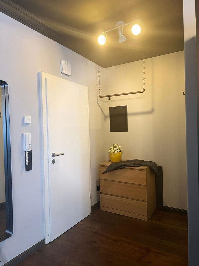 Pronájem bytu 1+1 35 m², Oberbilker Allee, 39, Düsseldorf, Severní Porýní-Vestfálsko Pronájem bytu 1+1 35 m², Oberbilker Allee, 39, Düsseldorf, Severní Porýní-Vestfálsko