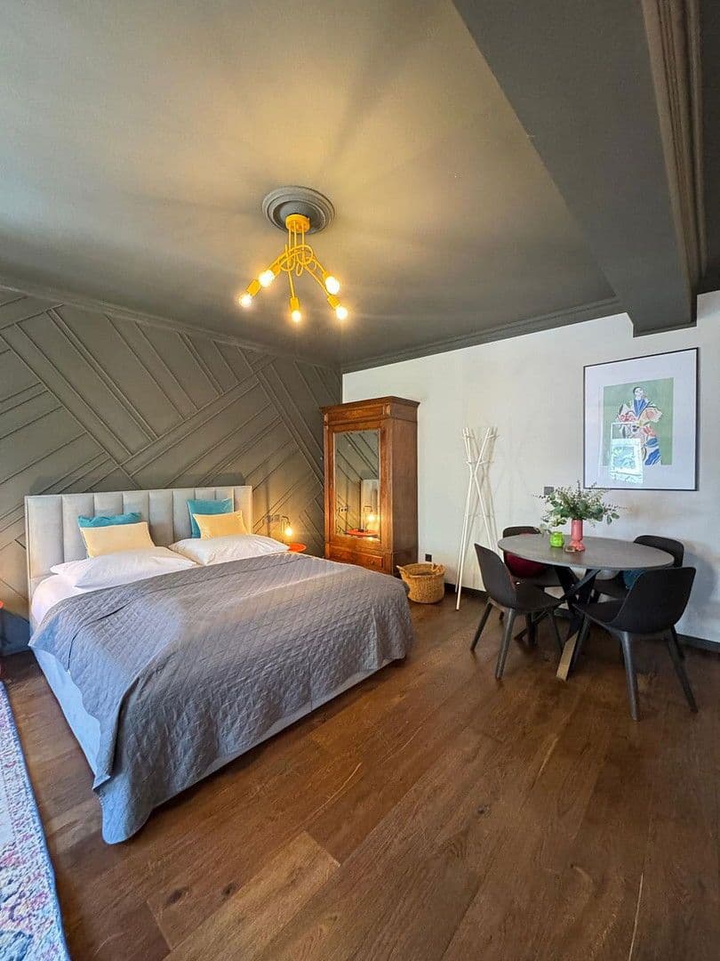 Pronájem bytu 1+1 35 m², Oberbilker Allee, 39, Düsseldorf, Severní Porýní-Vestfálsko Pronájem bytu 1+1 35 m², Oberbilker Allee, 39, Düsseldorf, Severní Porýní-Vestfálsko