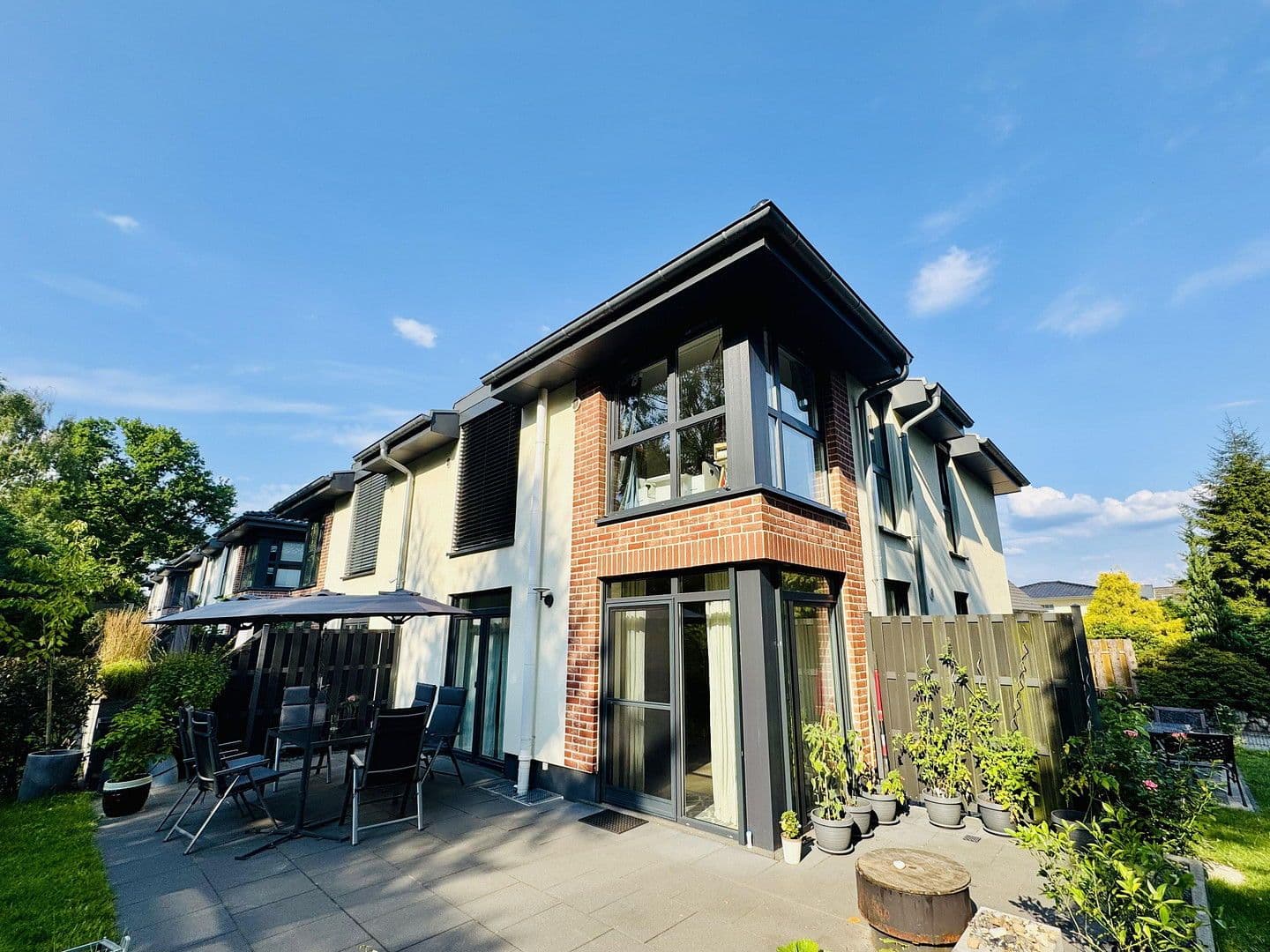 Prodej domu 134 m², pozemek 320 m², Hamburg, Hamburg Prodej domu 134 m², pozemek 320 m², Hamburg, Hamburg