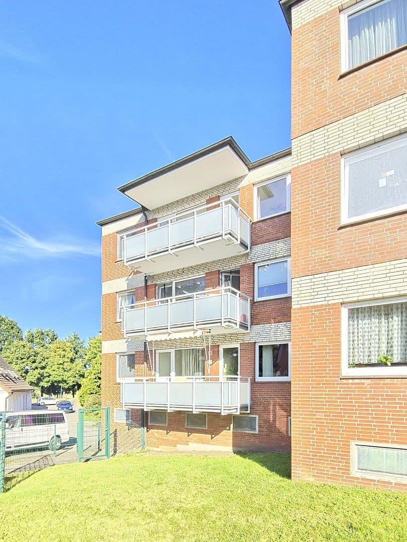 Prodej bytu 3+1 83 m², Harburger Straße 46, Stade, Dolní Sasko Prodej bytu 3+1 83 m², Harburger Straße 46, Stade, Dolní Sasko