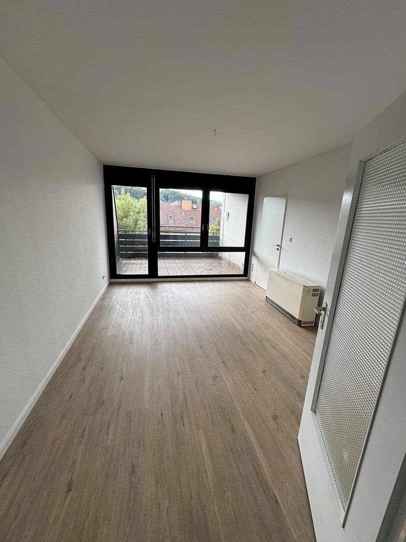 Pronájem bytu 3+1 105 m², Ludwigstraße 72, Wald-Michelbach, Hessen Pronájem bytu 3+1 105 m², Ludwigstraße 72, Wald-Michelbach, Hessen