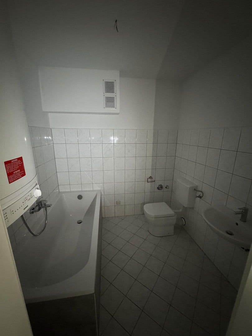 Pronájem bytu 3+1 105 m², Ludwigstraße 72, Wald-Michelbach, Hessen Pronájem bytu 3+1 105 m², Ludwigstraße 72, Wald-Michelbach, Hessen