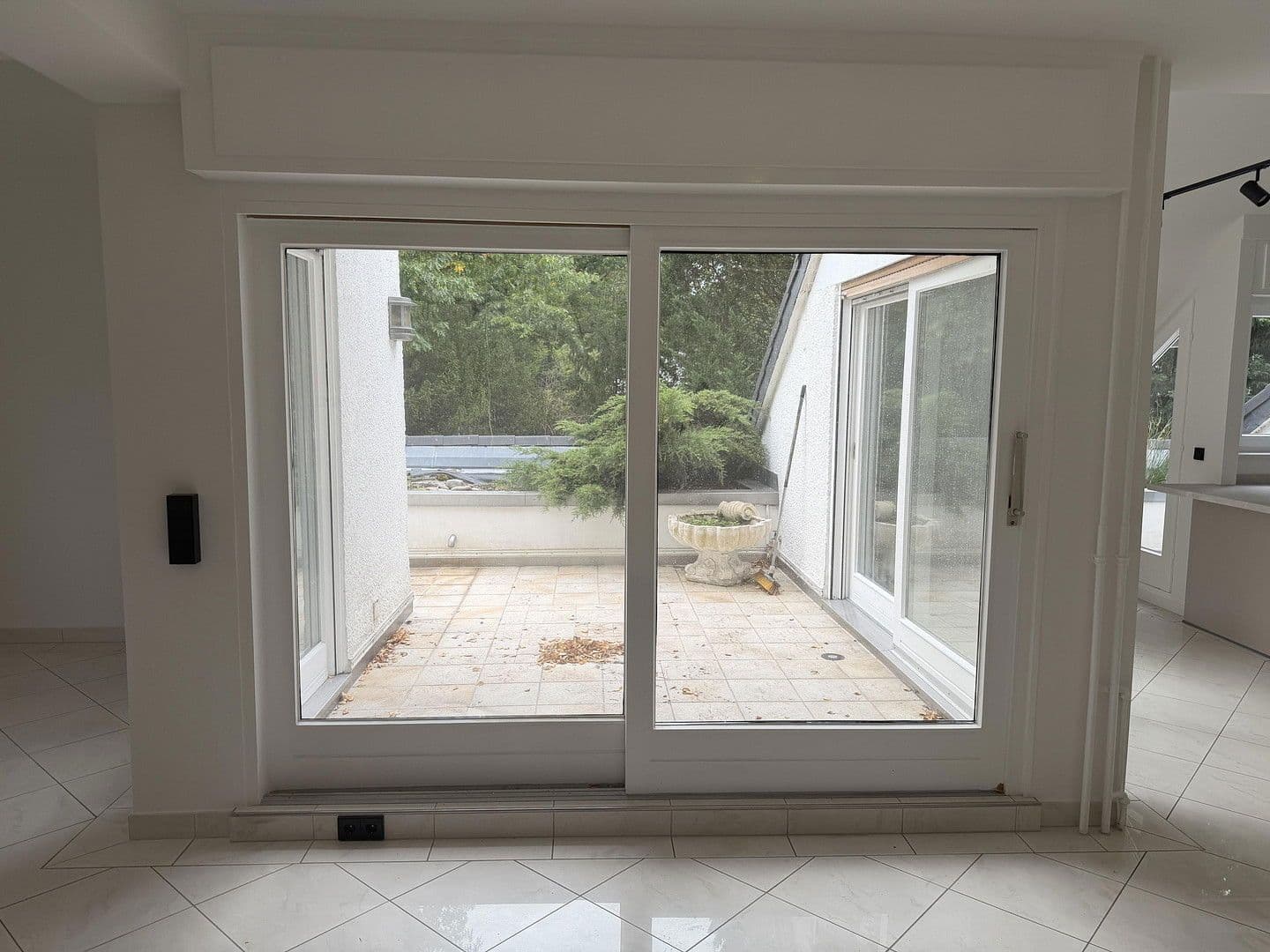 Pronájem bytu 3+1 121 m², Berlin, Berlín Pronájem bytu 3+1 121 m², Berlin, Berlín