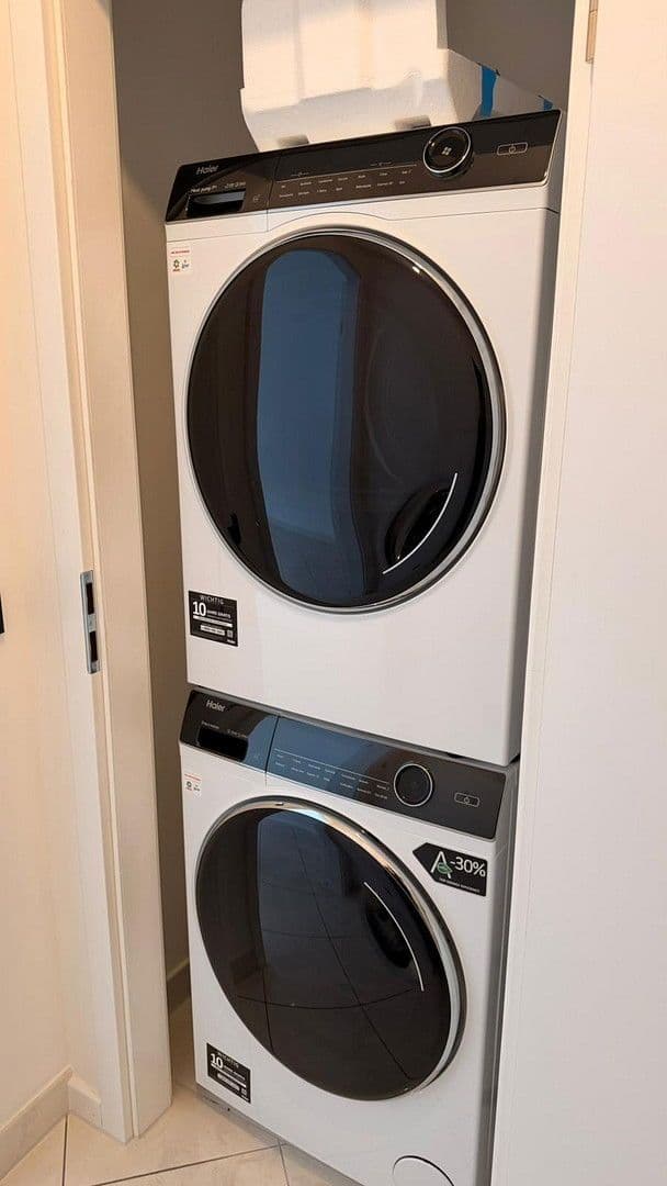 Pronájem bytu 3+1 121 m², Berlin, Berlín Pronájem bytu 3+1 121 m², Berlin, Berlín