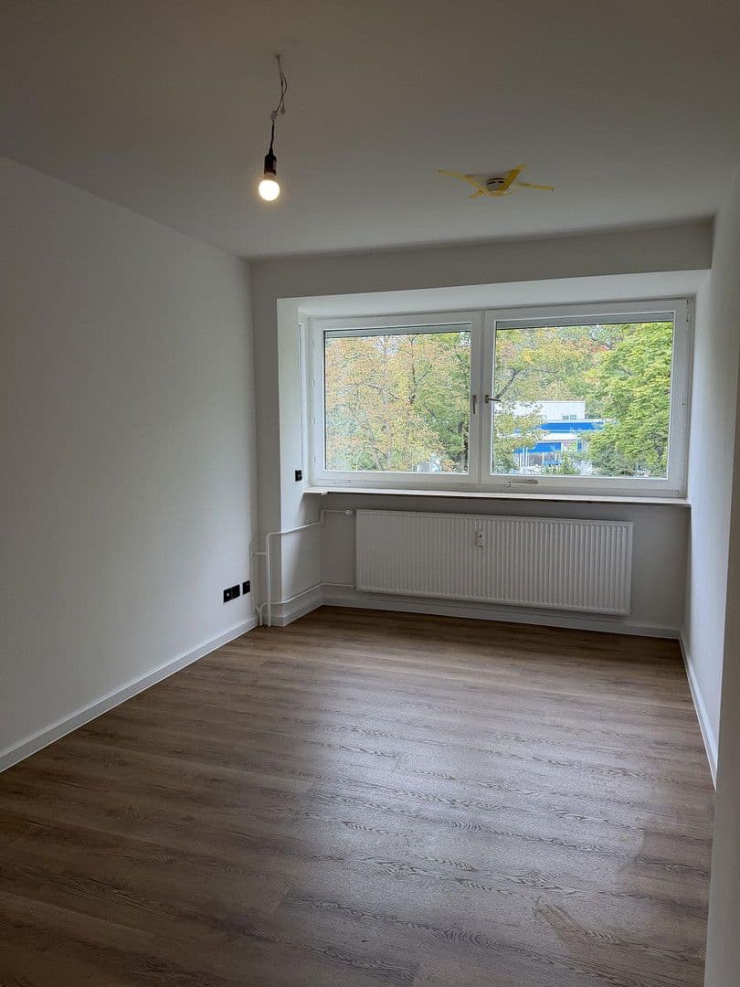 Pronájem bytu 3+1 121 m², Berlin, Berlín Pronájem bytu 3+1 121 m², Berlin, Berlín