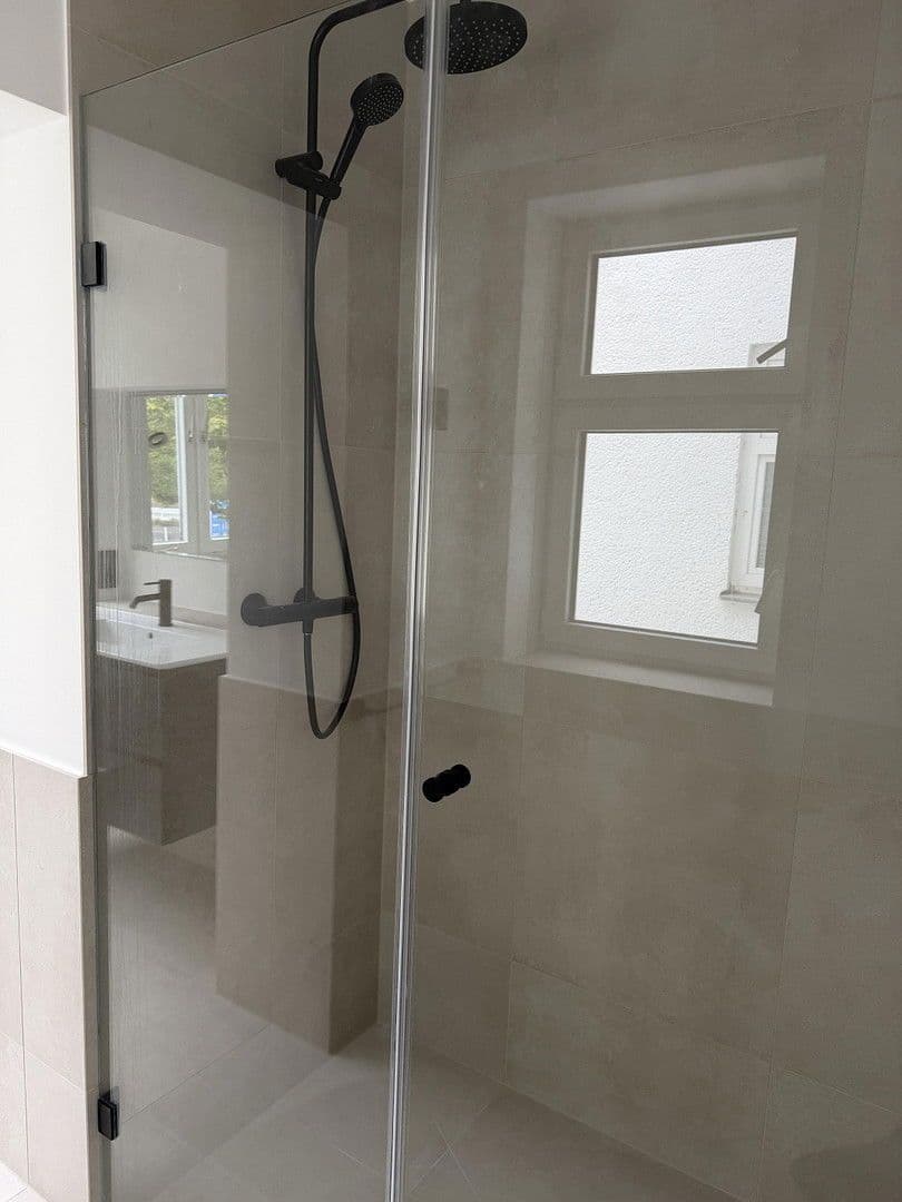 Pronájem bytu 3+1 121 m², Berlin, Berlín Pronájem bytu 3+1 121 m², Berlin, Berlín