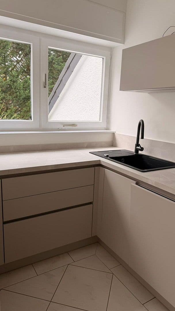 Pronájem bytu 3+1 121 m², Berlin, Berlín Pronájem bytu 3+1 121 m², Berlin, Berlín