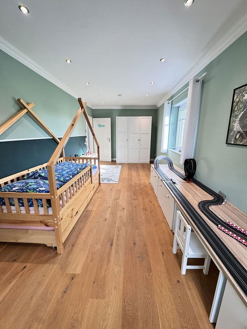 Prodej domu 280 m², pozemek 2.360 m², Börnsen, Šlesvicko-Holštýnsko Prodej domu 280 m², pozemek 2.360 m², Börnsen, Šlesvicko-Holštýnsko