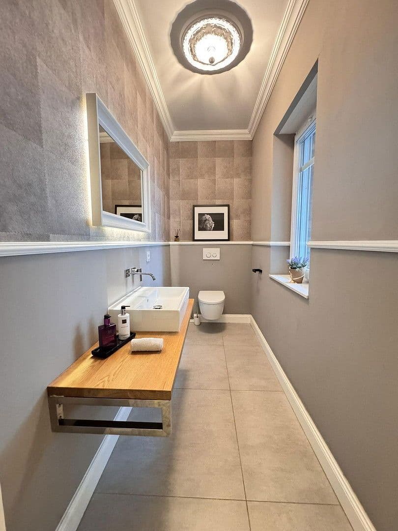 Prodej domu 280 m², pozemek 2.360 m², Börnsen, Šlesvicko-Holštýnsko Prodej domu 280 m², pozemek 2.360 m², Börnsen, Šlesvicko-Holštýnsko