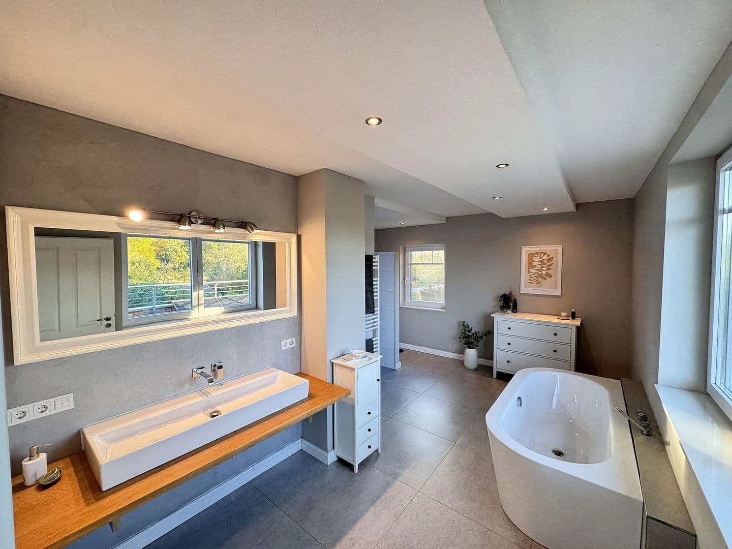 Prodej domu 280 m², pozemek 2.360 m², Börnsen, Šlesvicko-Holštýnsko Prodej domu 280 m², pozemek 2.360 m², Börnsen, Šlesvicko-Holštýnsko