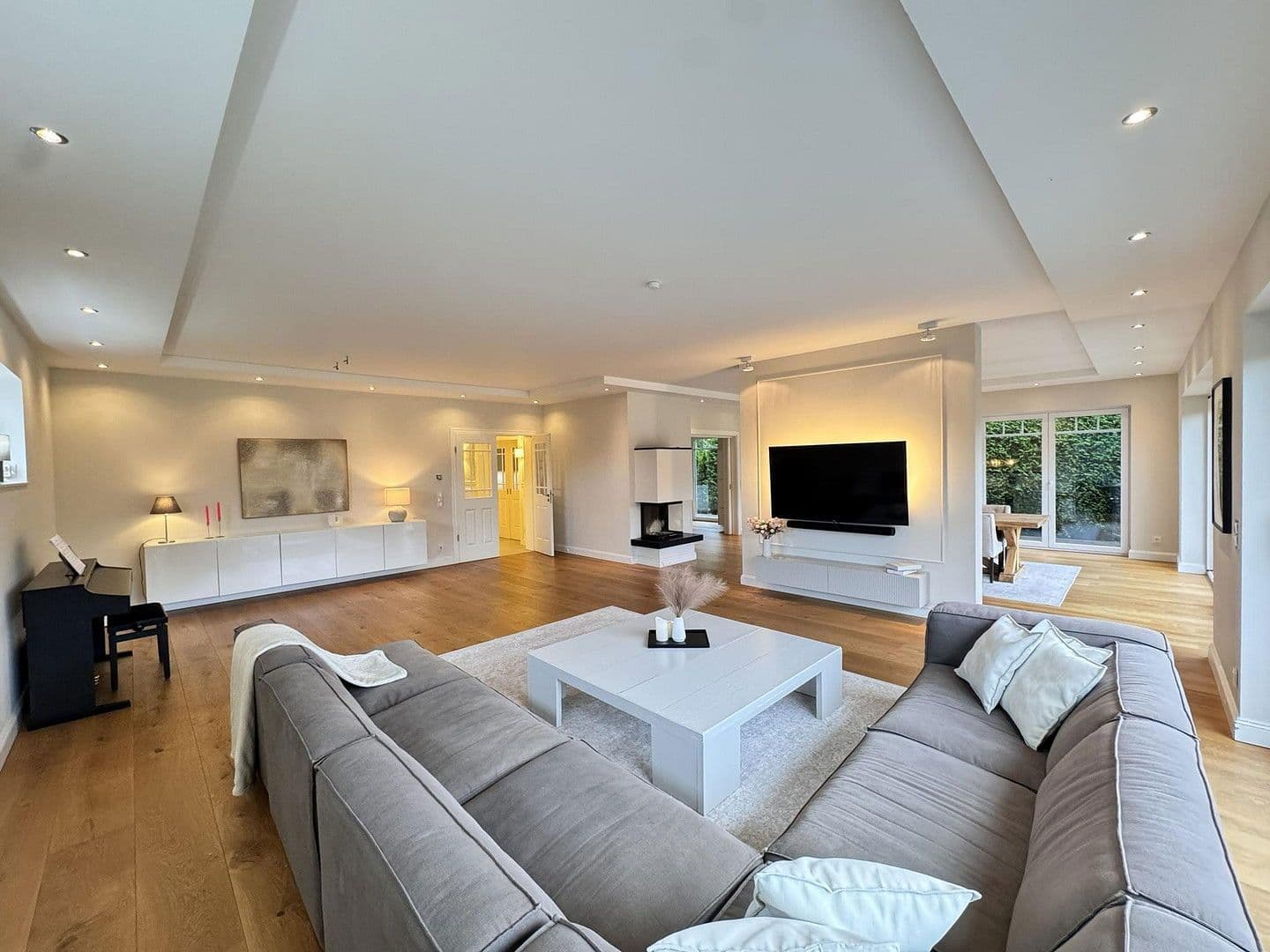 Prodej domu 280 m², pozemek 2.360 m², Börnsen, Šlesvicko-Holštýnsko Prodej domu 280 m², pozemek 2.360 m², Börnsen, Šlesvicko-Holštýnsko