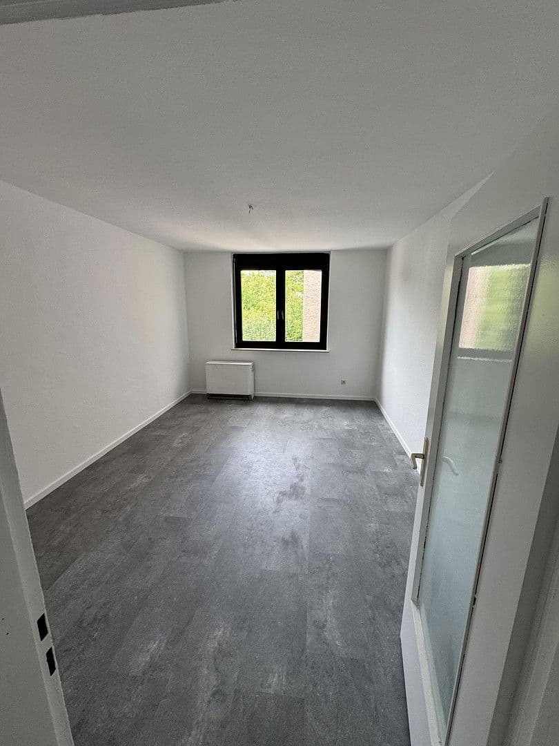Pronájem bytu 3+1 100 m², Ludwigstraße 72, Wald-Michelbach, Hessen Pronájem bytu 3+1 100 m², Ludwigstraße 72, Wald-Michelbach, Hessen