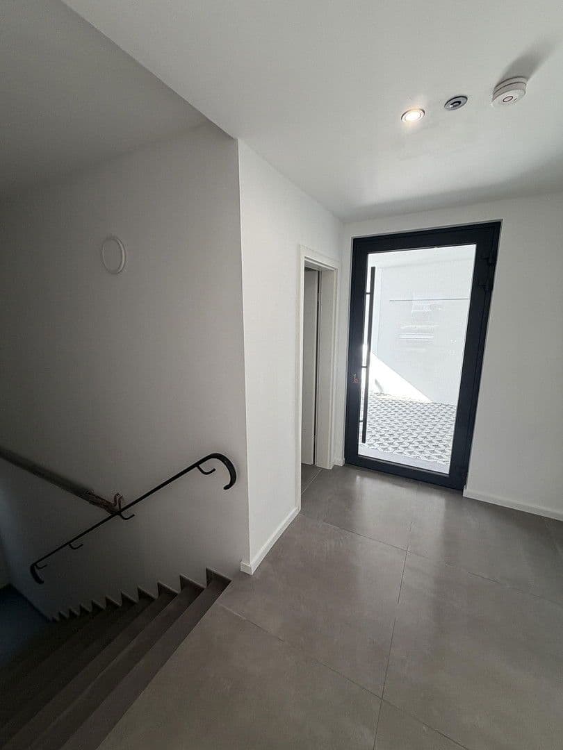 Pronájem nebytového prostoru 190 m², Daniel-Häberelstr. 18, Kaiserslautern, Porýní-Falc Pronájem nebytového prostoru 190 m², Daniel-Häberelstr. 18, Kaiserslautern, Porýní-Falc