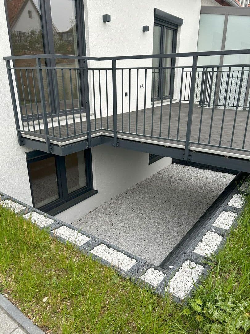 Pronájem bytu 1+1 15 m², Kilihofstr. 2a, München, Bavorsko Pronájem bytu 1+1 15 m², Kilihofstr. 2a, München, Bavorsko