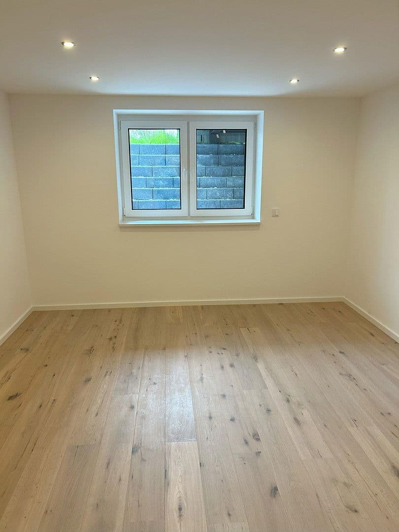 Pronájem bytu 1+1 15 m², Kilihofstr. 2a, München, Bavorsko Pronájem bytu 1+1 15 m², Kilihofstr. 2a, München, Bavorsko