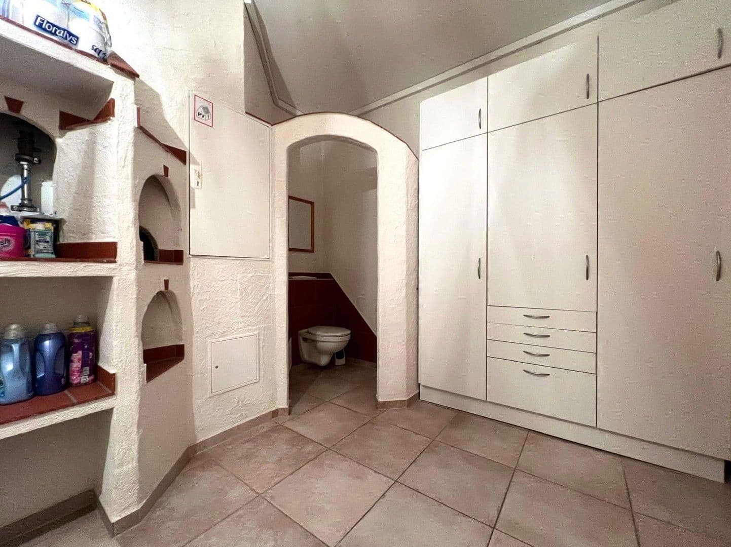 Prodej domu 191 m², pozemek 714 m², Kraichtal, Bádensko-Württembersko Prodej domu 191 m², pozemek 714 m², Kraichtal, Bádensko-Württembersko