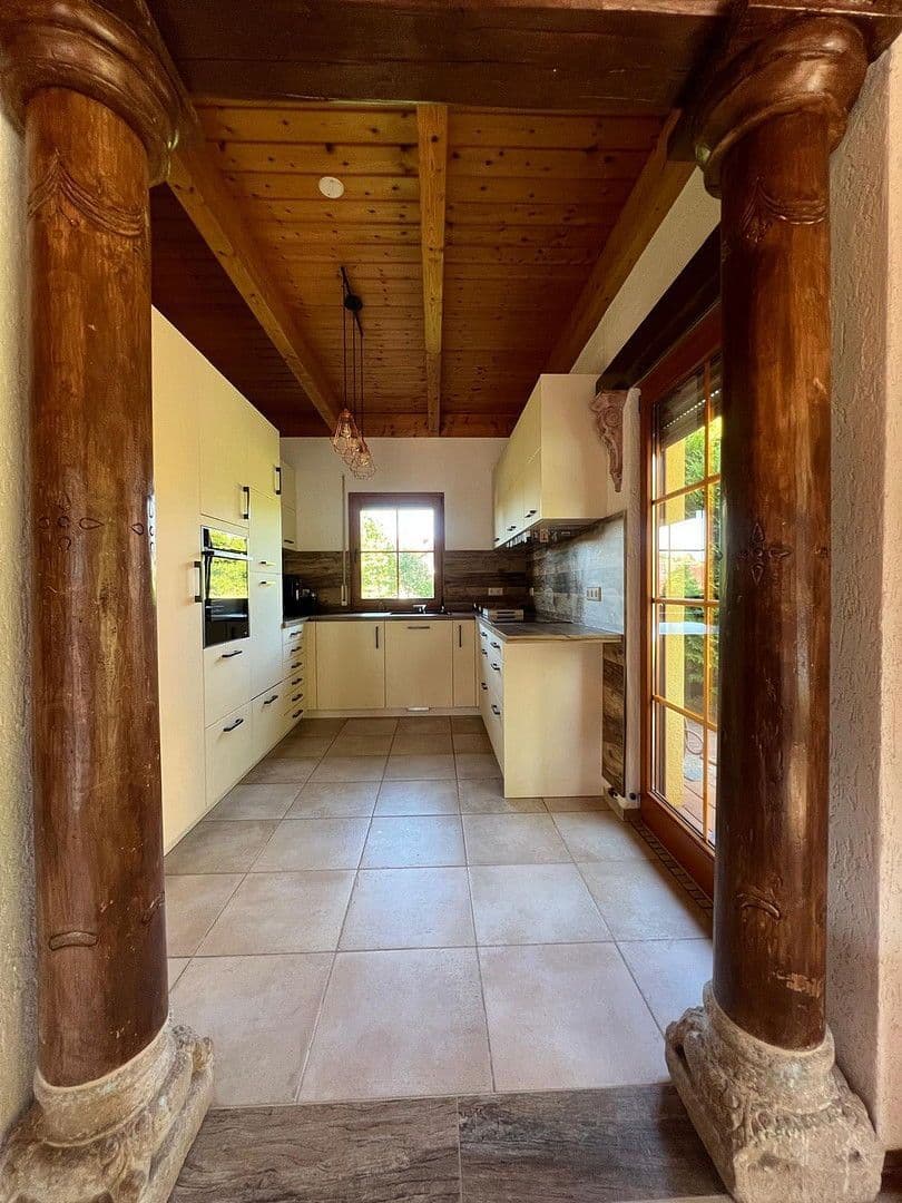 Prodej domu 191 m², pozemek 714 m², Kraichtal, Bádensko-Württembersko Prodej domu 191 m², pozemek 714 m², Kraichtal, Bádensko-Württembersko