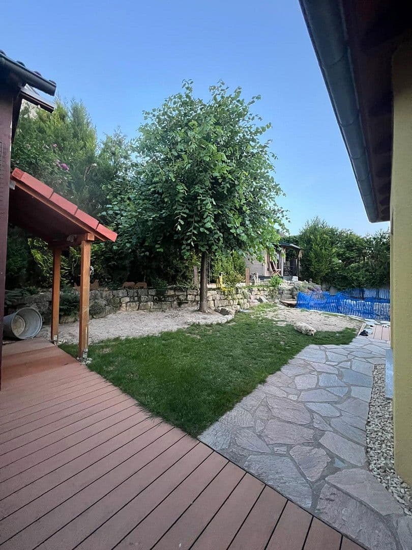 Prodej domu 191 m², pozemek 714 m², Kraichtal, Bádensko-Württembersko Prodej domu 191 m², pozemek 714 m², Kraichtal, Bádensko-Württembersko