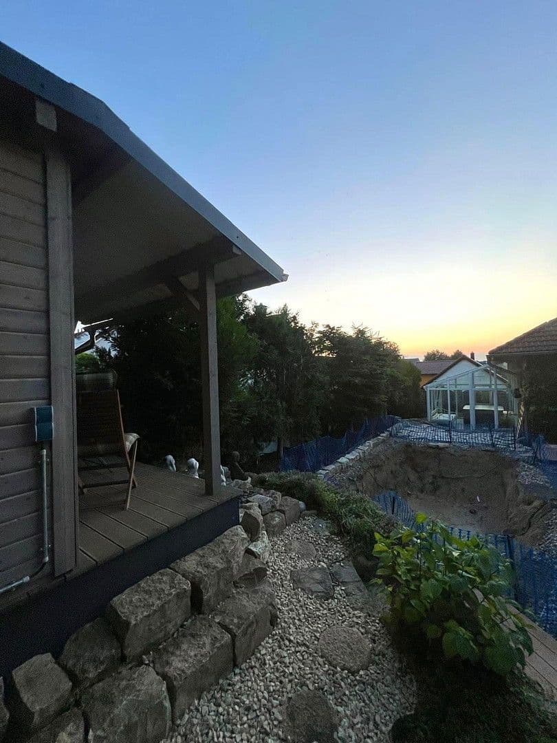 Prodej domu 191 m², pozemek 714 m², Kraichtal, Bádensko-Württembersko Prodej domu 191 m², pozemek 714 m², Kraichtal, Bádensko-Württembersko