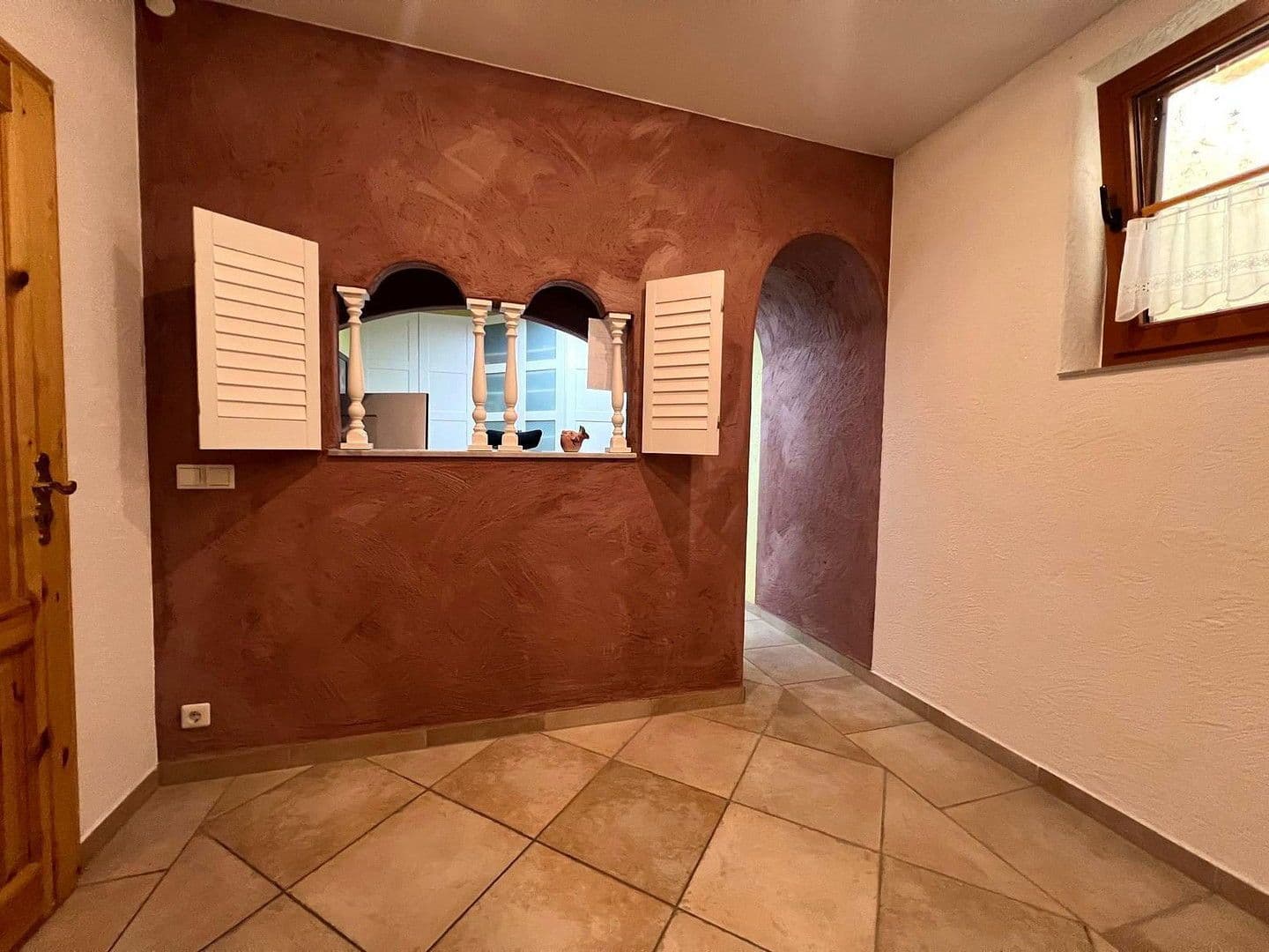 Prodej domu 191 m², pozemek 714 m², Kraichtal, Bádensko-Württembersko Prodej domu 191 m², pozemek 714 m², Kraichtal, Bádensko-Württembersko