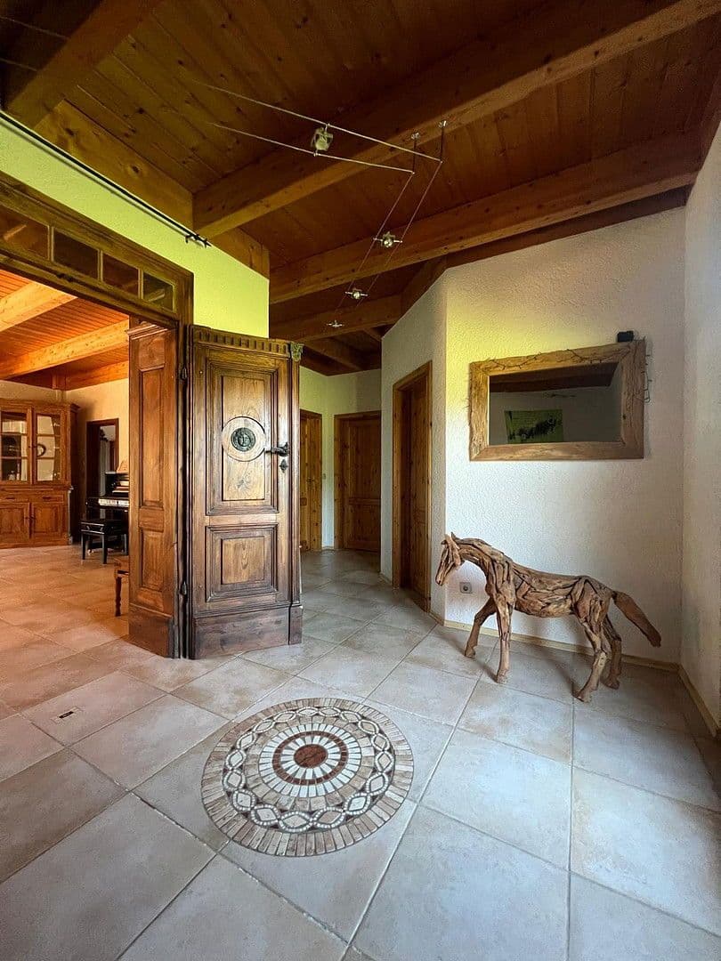 Prodej domu 191 m², pozemek 714 m², Kraichtal, Bádensko-Württembersko Prodej domu 191 m², pozemek 714 m², Kraichtal, Bádensko-Württembersko