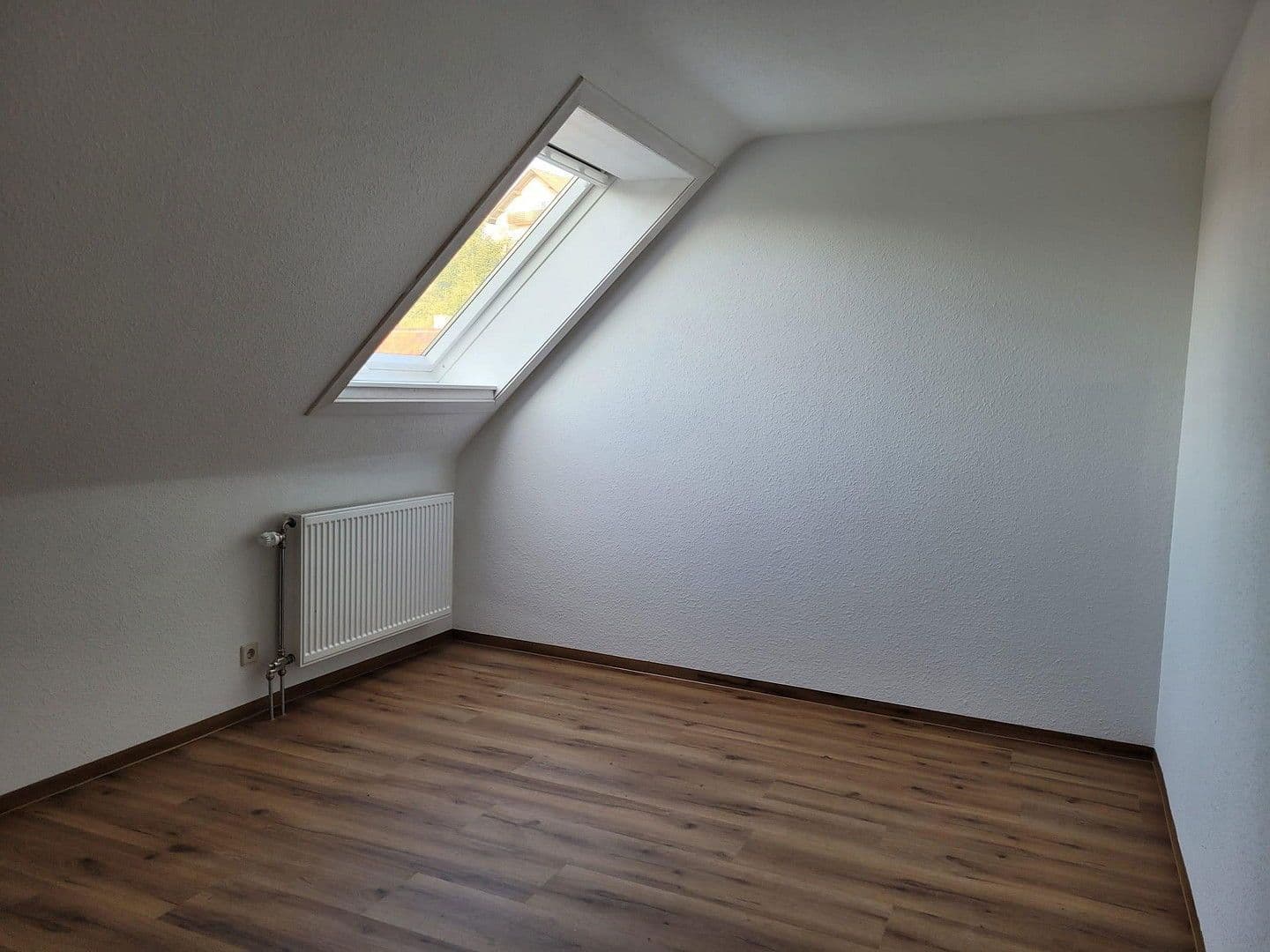 Pronájem bytu 3+1 78 m², Niedereschach, Bádensko-Württembersko Pronájem bytu 3+1 78 m², Niedereschach, Bádensko-Württembersko