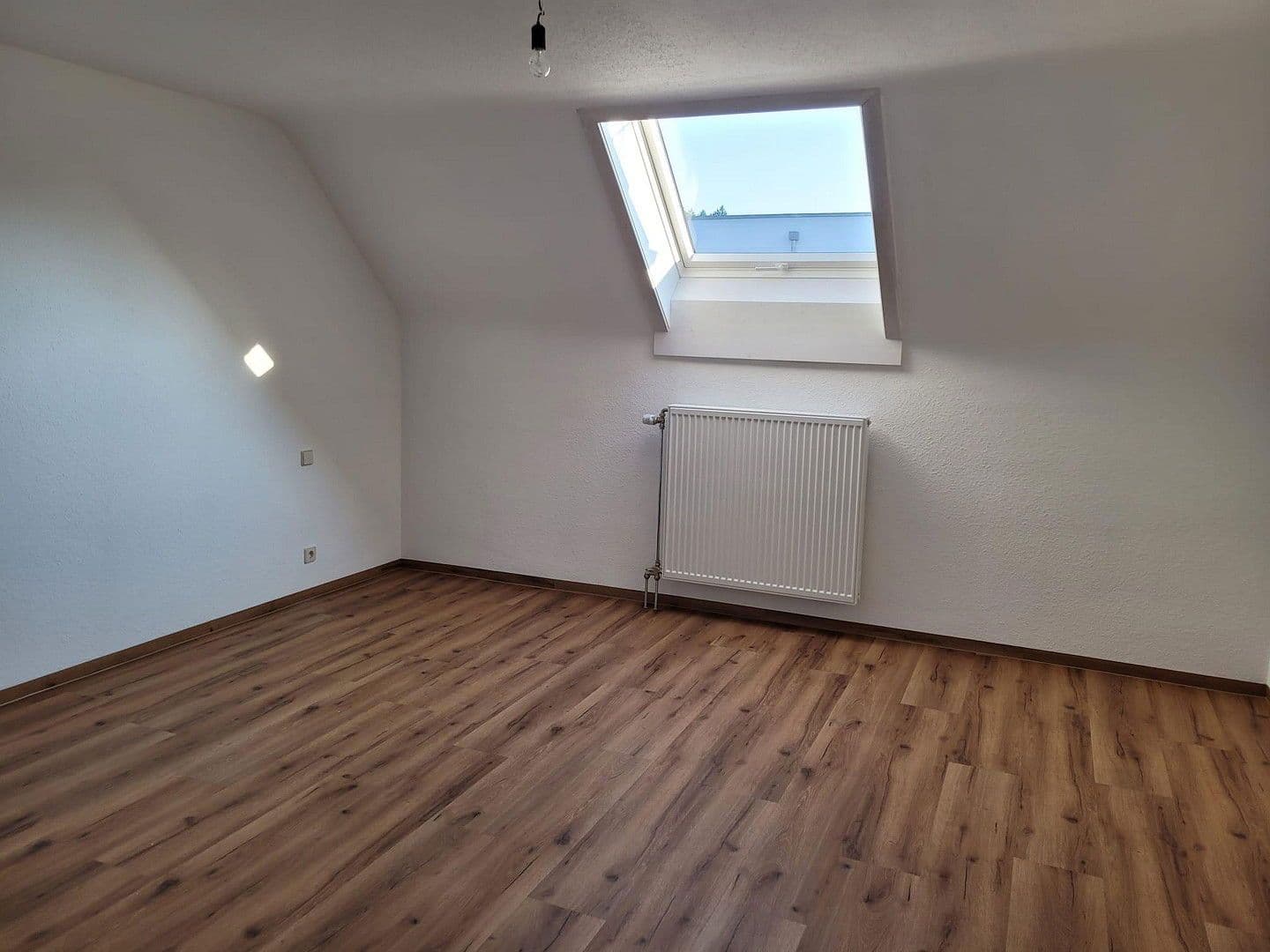Pronájem bytu 3+1 78 m², Niedereschach, Bádensko-Württembersko Pronájem bytu 3+1 78 m², Niedereschach, Bádensko-Württembersko