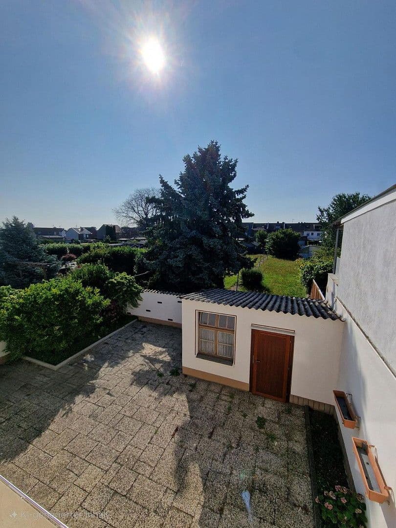 Pronájem domu 115 m², pozemek 650 m², Düren, Severní Porýní-Vestfálsko Pronájem domu 115 m², pozemek 650 m², Düren, Severní Porýní-Vestfálsko