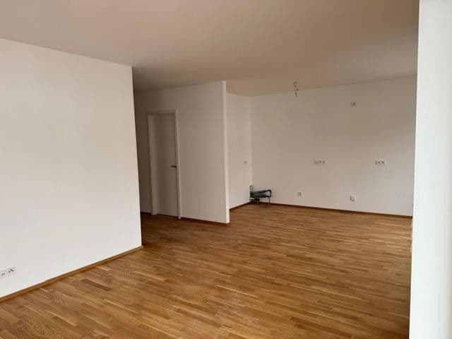 Pronájem bytu 3+1 90 m², An der Mühlbach Promenade 7, Plattling, Bavorsko Pronájem bytu 3+1 90 m², An der Mühlbach Promenade 7, Plattling, Bavorsko