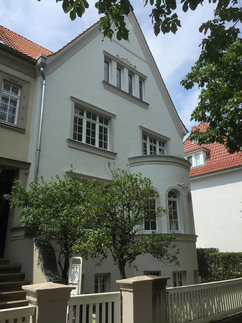 Prodej domu 287 m², pozemek 680 m², Hannover, Dolní Sasko Prodej domu 287 m², pozemek 680 m², Hannover, Dolní Sasko