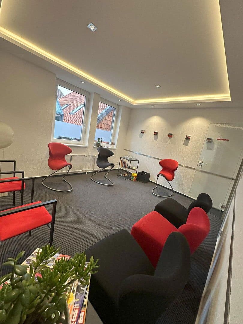 Pronájem kanceláře 166 m², Wolfsburg, Dolní Sasko Pronájem kanceláře 166 m², Wolfsburg, Dolní Sasko