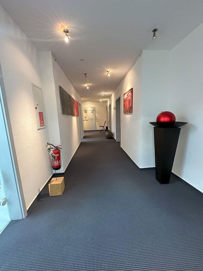 Pronájem kanceláře 166 m², Wolfsburg, Dolní Sasko Pronájem kanceláře 166 m², Wolfsburg, Dolní Sasko