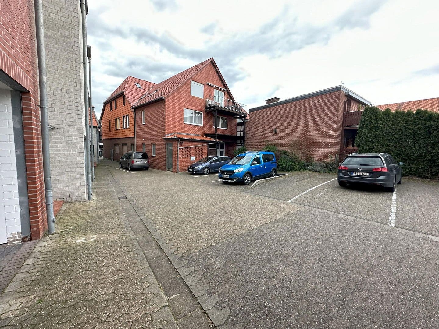 Pronájem kanceláře 166 m², Wolfsburg, Dolní Sasko Pronájem kanceláře 166 m², Wolfsburg, Dolní Sasko