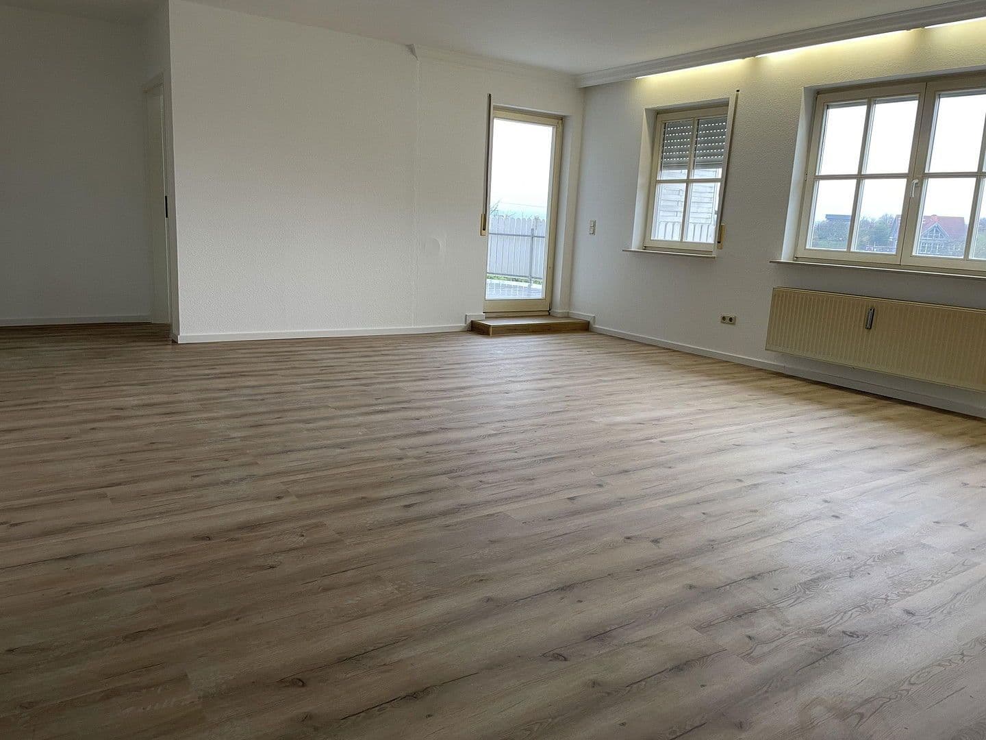 Pronájem bytu 4+1 165 m², Wincheringen, Porýní-Falc Pronájem bytu 4+1 165 m², Wincheringen, Porýní-Falc