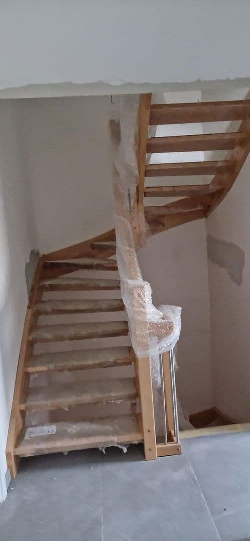 Prodej domu 198 m², pozemek 380 m², Bad Wildbad, Bádensko-Württembersko Prodej domu 198 m², pozemek 380 m², Bad Wildbad, Bádensko-Württembersko