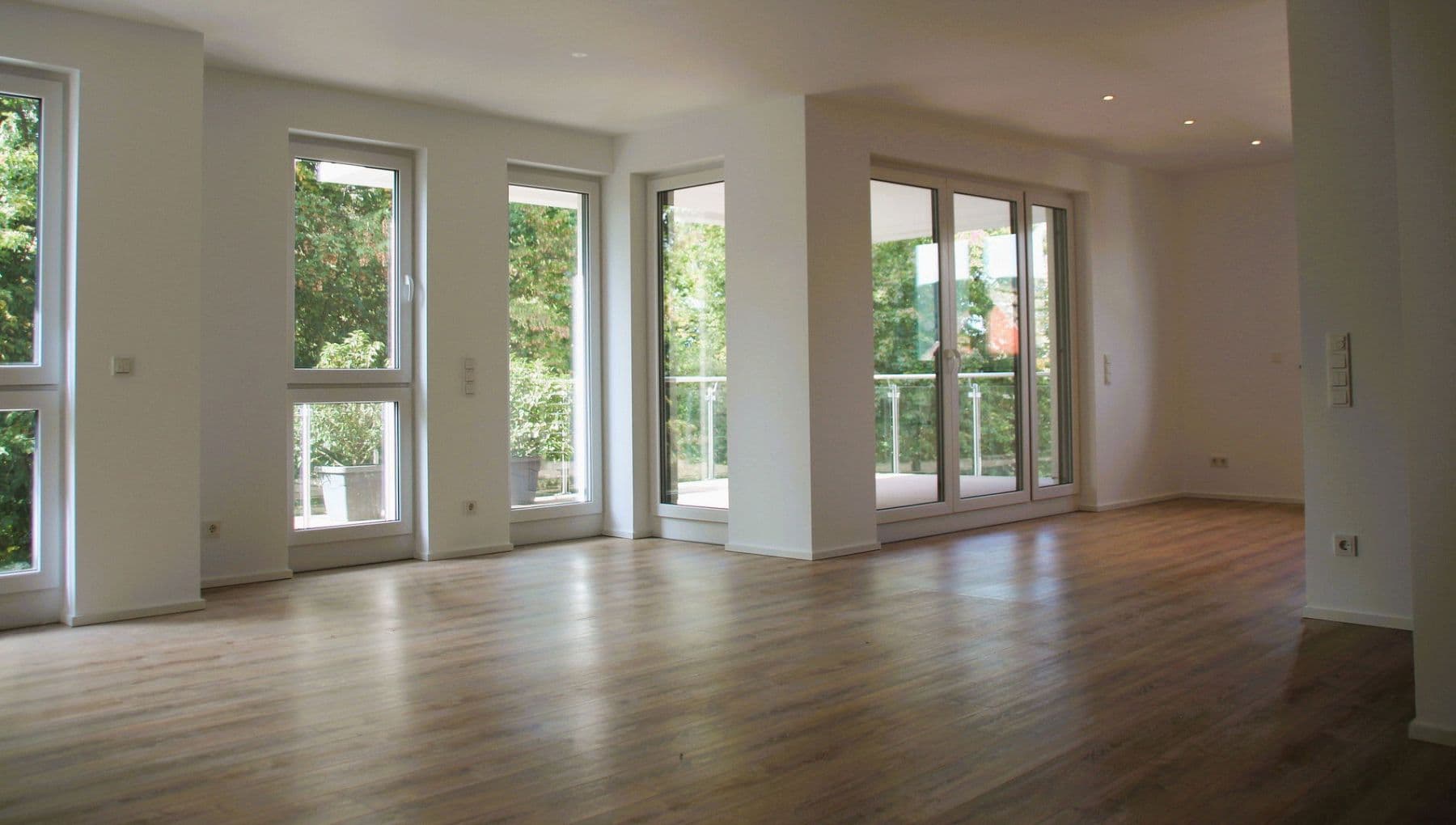 Pronájem bytu 4+1 143 m², Siegfeldstr. 1c, Hennef (Sieg), Severní Porýní-Vestfálsko Pronájem bytu 4+1 143 m², Siegfeldstr. 1c, Hennef (Sieg), Severní Porýní-Vestfálsko