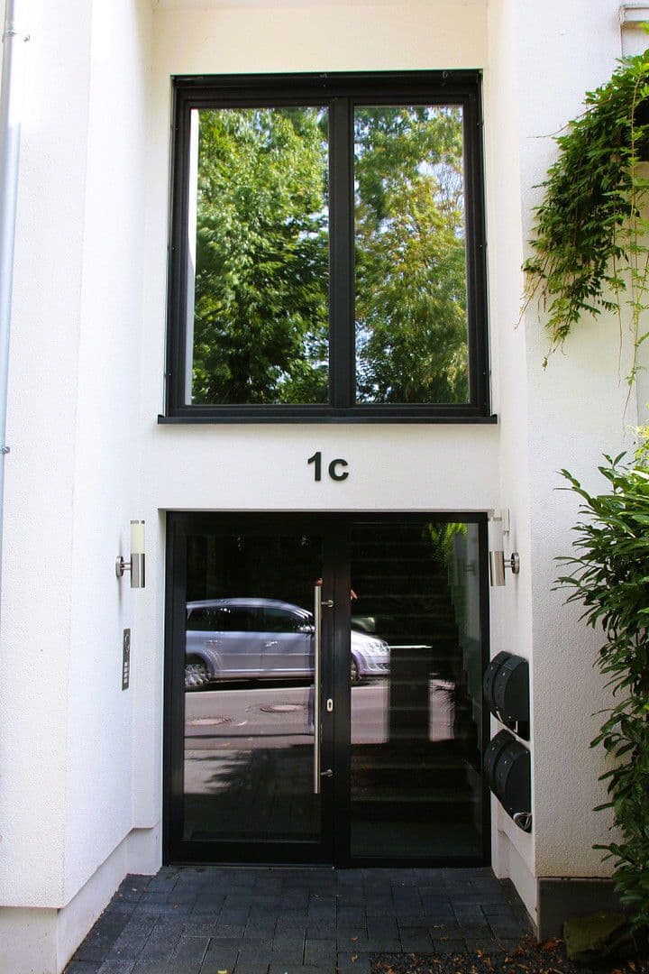 Pronájem bytu 4+1 143 m², Siegfeldstr. 1c, Hennef (Sieg), Severní Porýní-Vestfálsko Pronájem bytu 4+1 143 m², Siegfeldstr. 1c, Hennef (Sieg), Severní Porýní-Vestfálsko