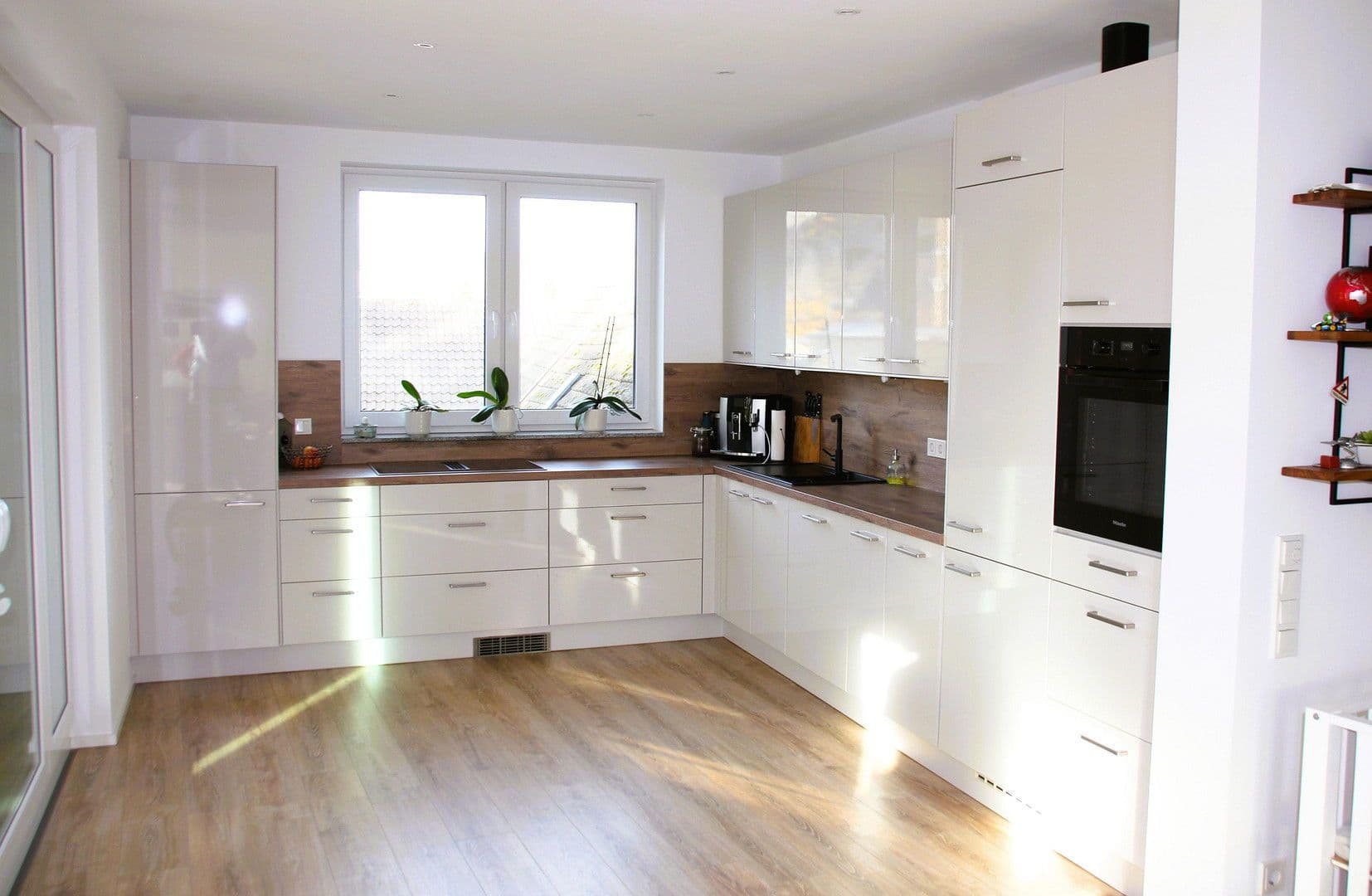 Pronájem bytu 4+1 143 m², Siegfeldstr. 1c, Hennef (Sieg), Severní Porýní-Vestfálsko Pronájem bytu 4+1 143 m², Siegfeldstr. 1c, Hennef (Sieg), Severní Porýní-Vestfálsko