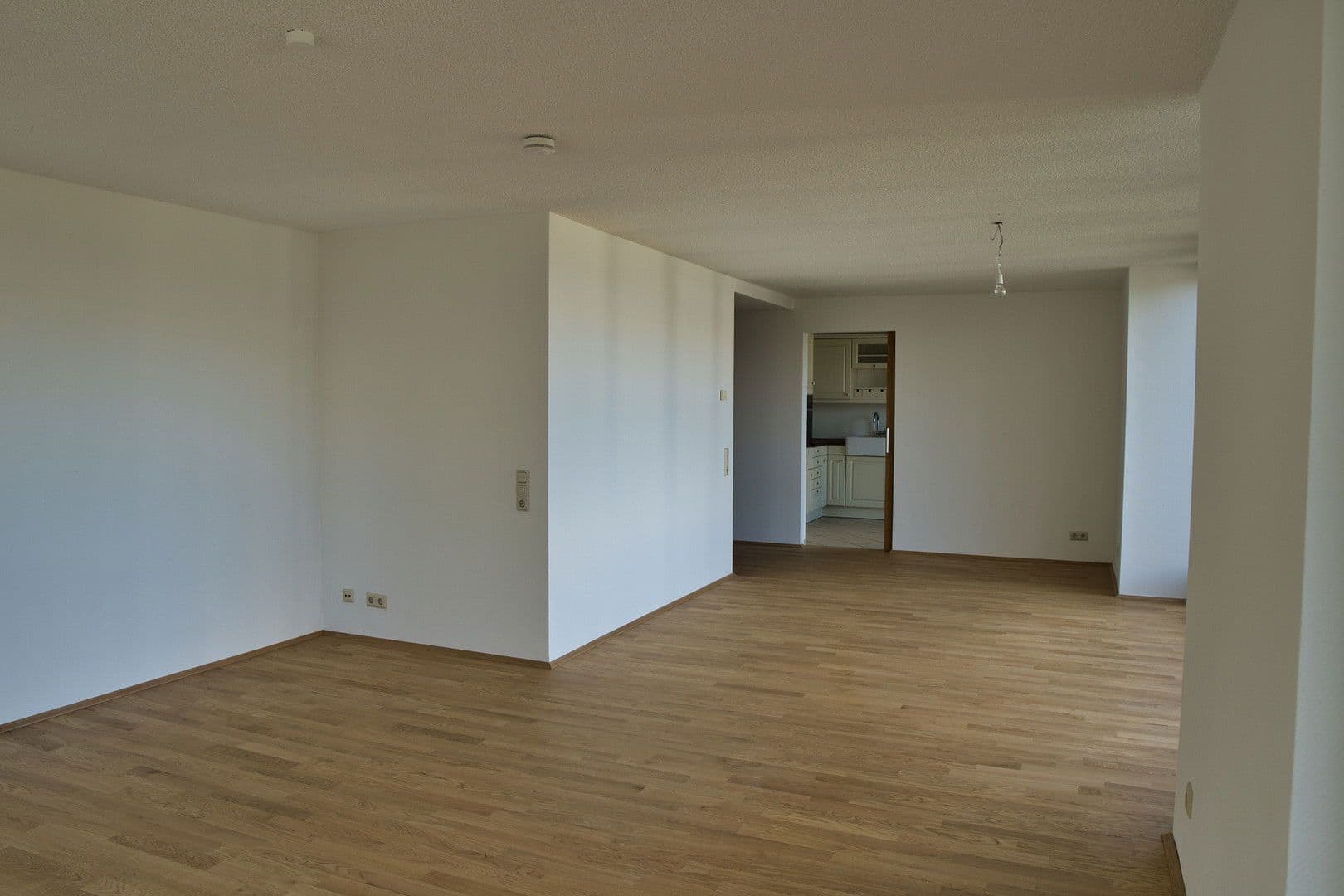 Pronájem bytu 3+1 114 m², Wilhelm-von-Capitaine Strasse 18, Köln, Severní Porýní-Vestfálsko Pronájem bytu 3+1 114 m², Wilhelm-von-Capitaine Strasse 18, Köln, Severní Porýní-Vestfálsko