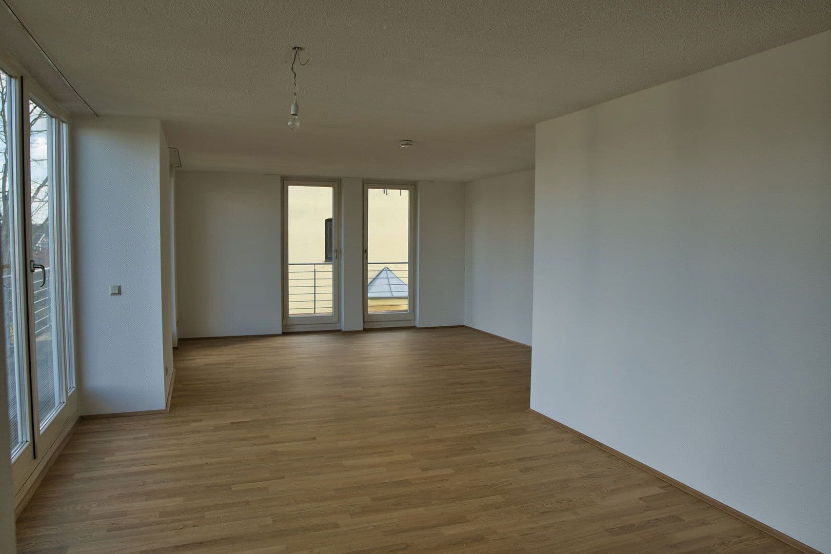 Pronájem bytu 3+1 114 m², Wilhelm-von-Capitaine Strasse 18, Köln, Severní Porýní-Vestfálsko Pronájem bytu 3+1 114 m², Wilhelm-von-Capitaine Strasse 18, Köln, Severní Porýní-Vestfálsko