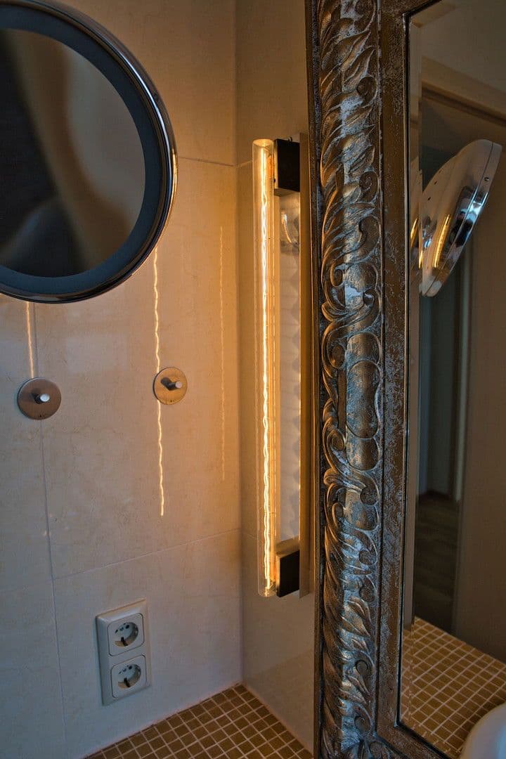 Pronájem bytu 3+1 114 m², Wilhelm-von-Capitaine Strasse 18, Köln, Severní Porýní-Vestfálsko Pronájem bytu 3+1 114 m², Wilhelm-von-Capitaine Strasse 18, Köln, Severní Porýní-Vestfálsko