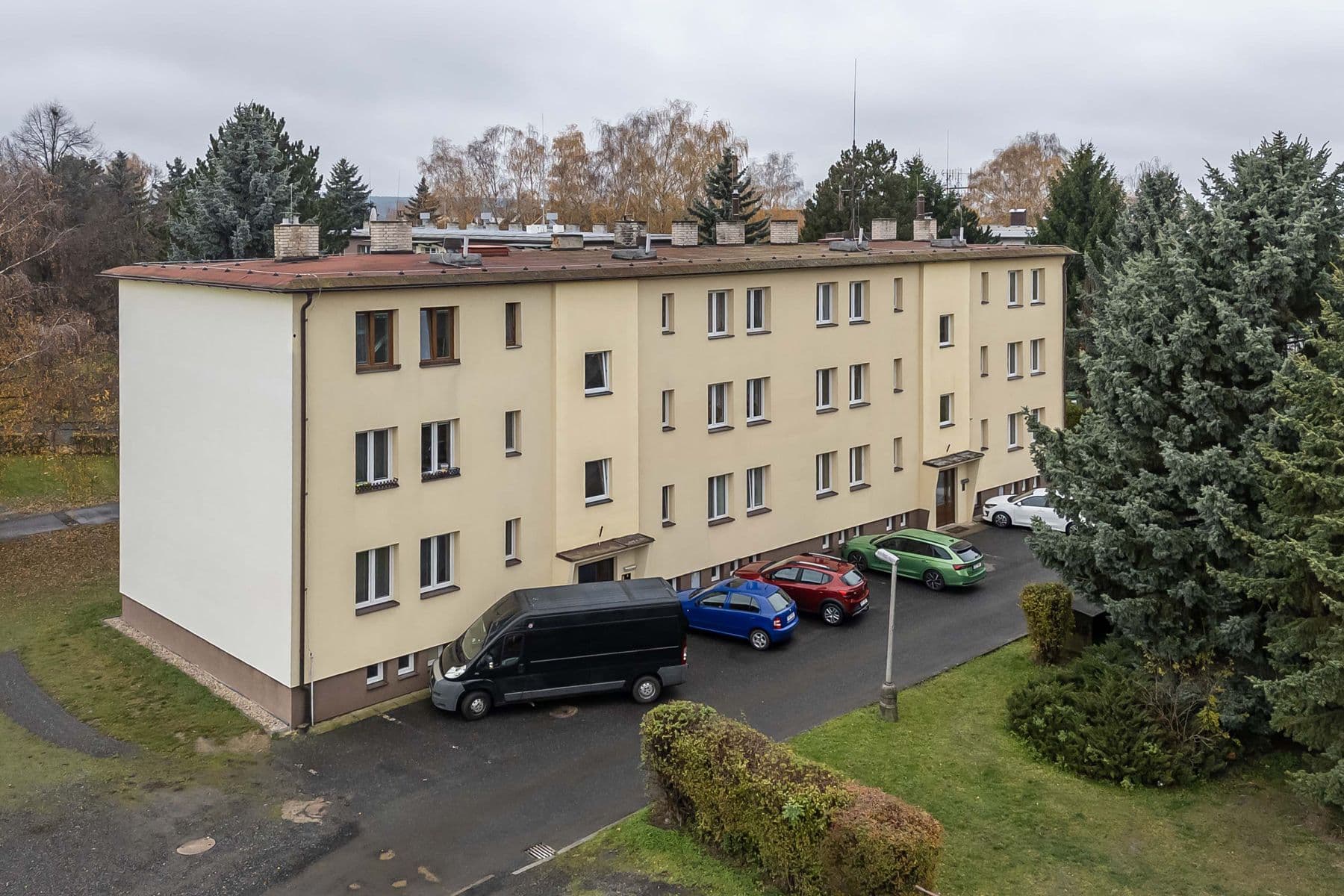 Prodej bytu 3+1 70 m², 1. máje, Uhlířské Janovice, Středočeský kraj Prodej bytu 3+1 70 m², 1. máje, Uhlířské Janovice, Středočeský kraj