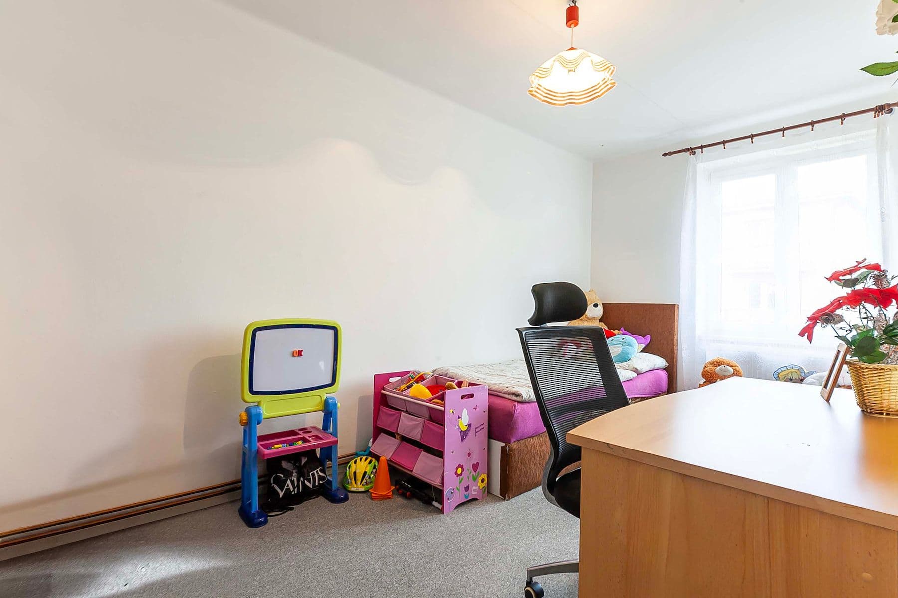 Prodej bytu 3+1 70 m², 1. máje, Uhlířské Janovice, Středočeský kraj Prodej bytu 3+1 70 m², 1. máje, Uhlířské Janovice, Středočeský kraj