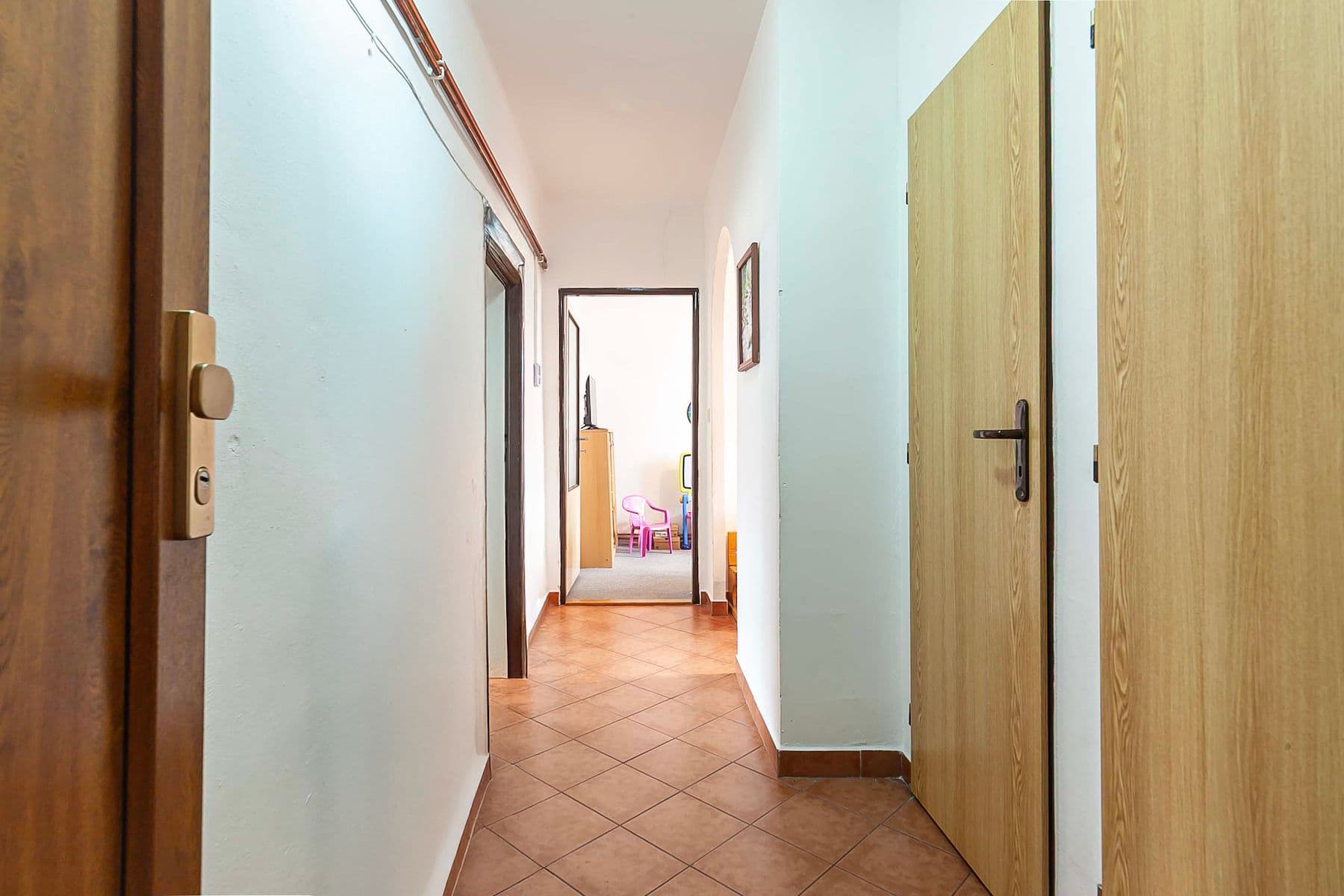 Prodej bytu 3+1 70 m², 1. máje, Uhlířské Janovice, Středočeský kraj Prodej bytu 3+1 70 m², 1. máje, Uhlířské Janovice, Středočeský kraj