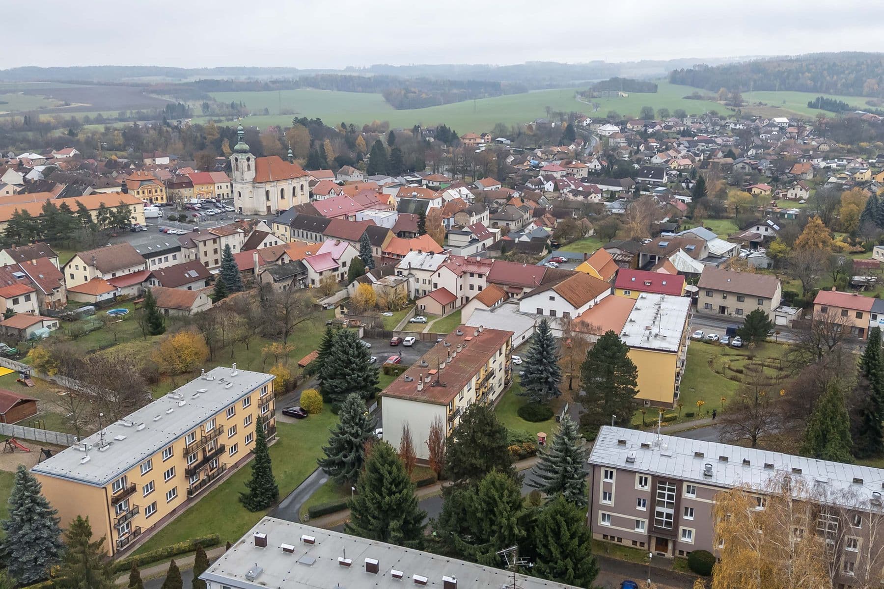 Prodej bytu 3+1 70 m², 1. máje, Uhlířské Janovice, Středočeský kraj Prodej bytu 3+1 70 m², 1. máje, Uhlířské Janovice, Středočeský kraj