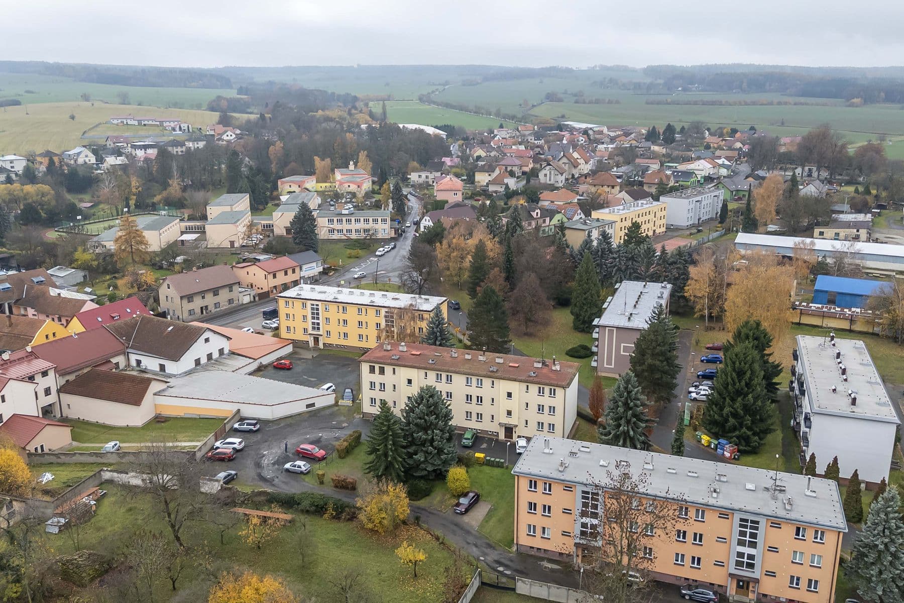 Prodej bytu 3+1 70 m², 1. máje, Uhlířské Janovice, Středočeský kraj Prodej bytu 3+1 70 m², 1. máje, Uhlířské Janovice, Středočeský kraj