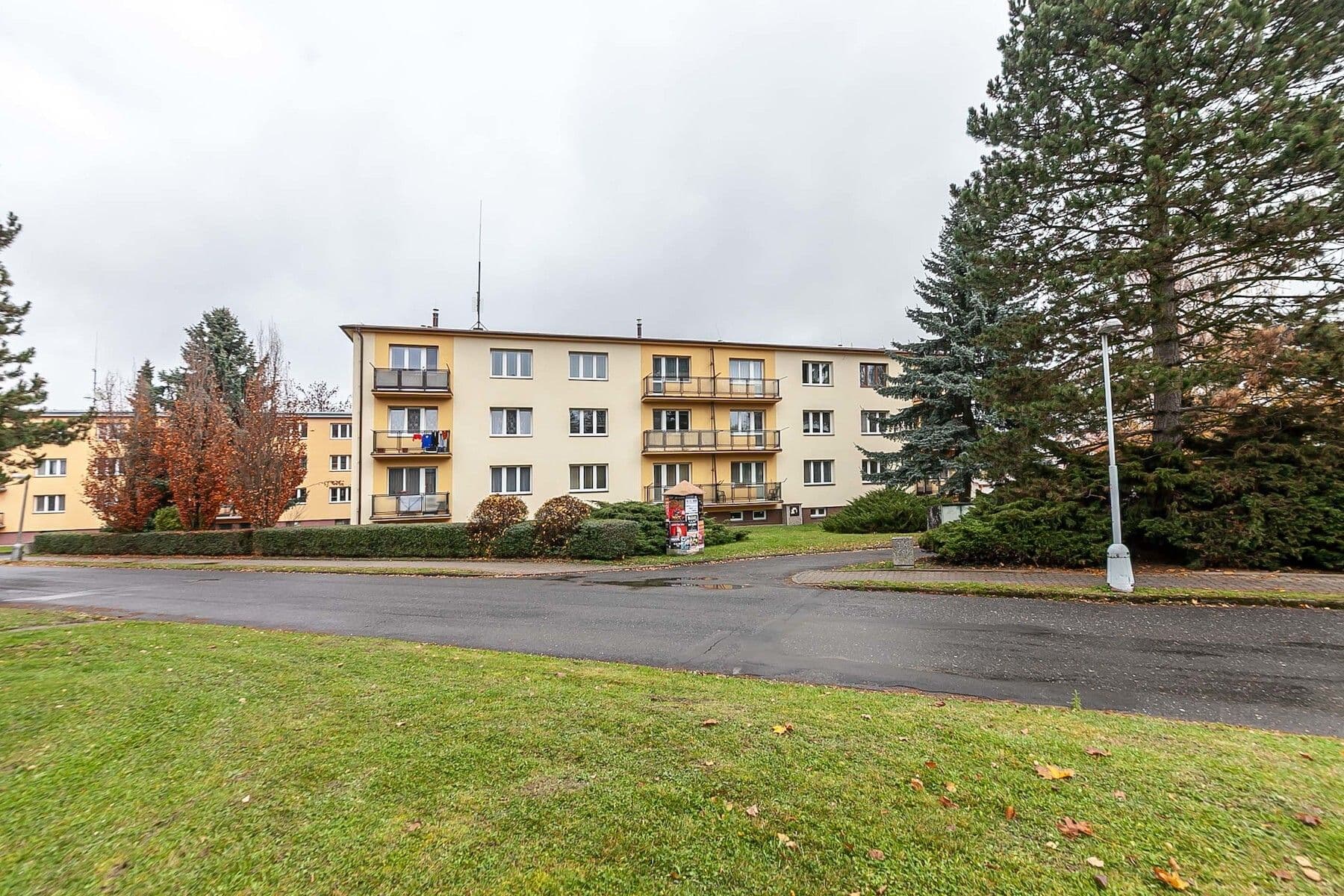 Prodej bytu 3+1 70 m², 1. máje, Uhlířské Janovice, Středočeský kraj Prodej bytu 3+1 70 m², 1. máje, Uhlířské Janovice, Středočeský kraj