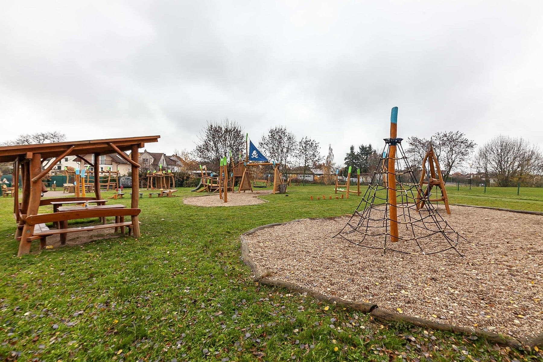 Prodej bytu 3+1 70 m², 1. máje, Uhlířské Janovice, Středočeský kraj Prodej bytu 3+1 70 m², 1. máje, Uhlířské Janovice, Středočeský kraj