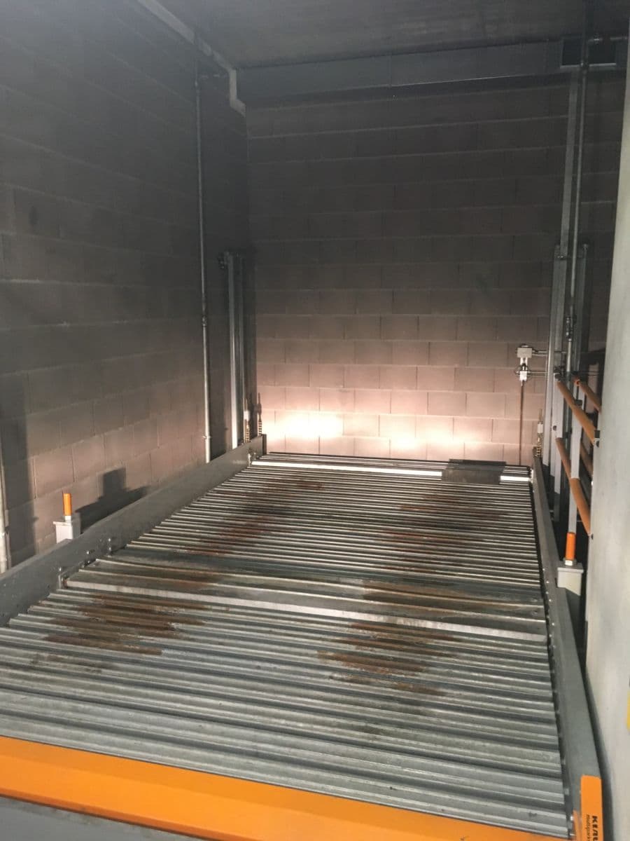 Pronájem garáže 20 m², Nad Závěrkou, Praha, Praha Pronájem garáže 20 m², Nad Závěrkou, Praha, Praha